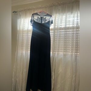Navy Blue Adrianna Papell Long Dress
Worn once 
Beautiful mesh top
$200 OBO